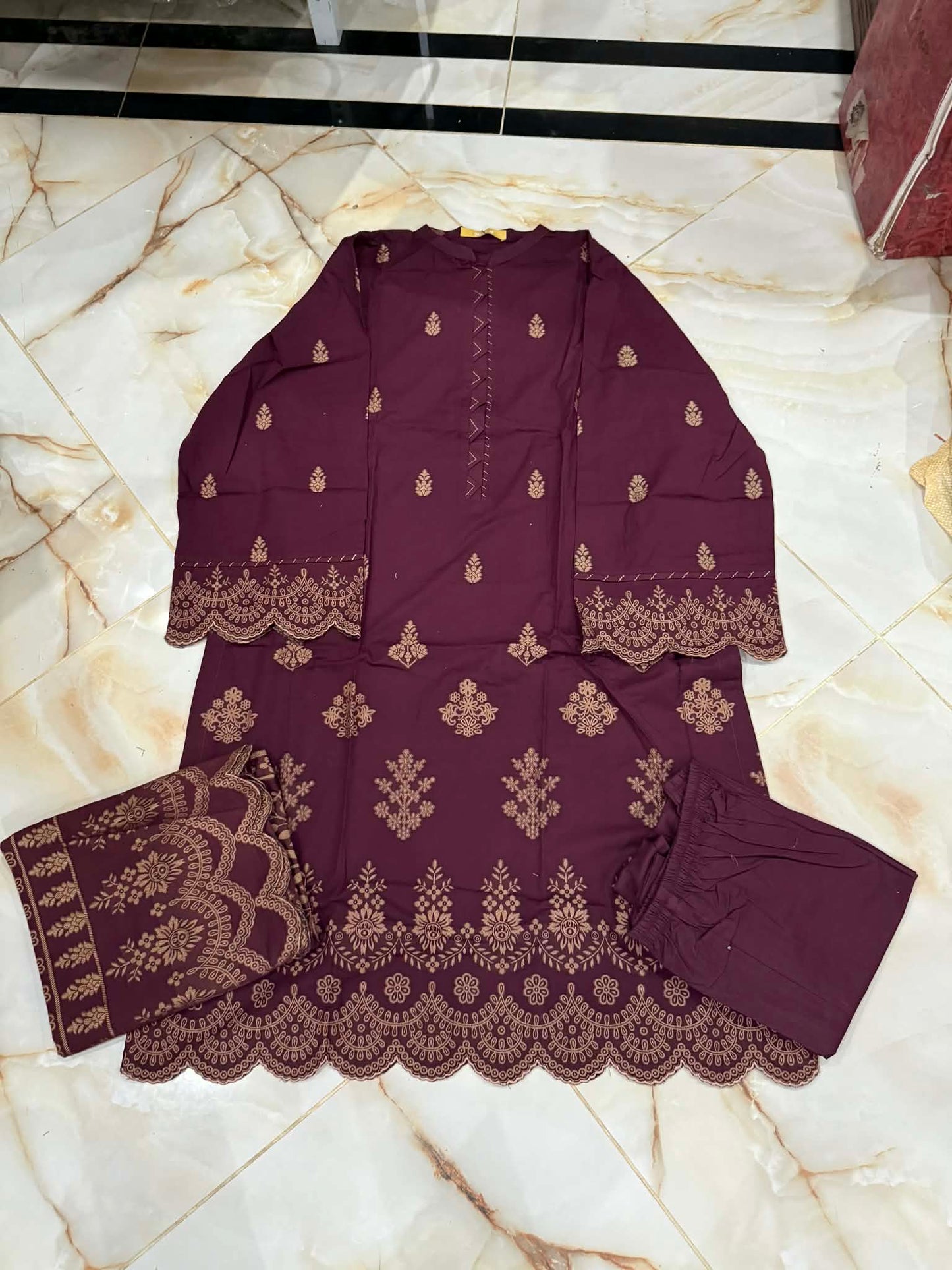 MTJ 03 PC STITCH SUIT/ MAROON