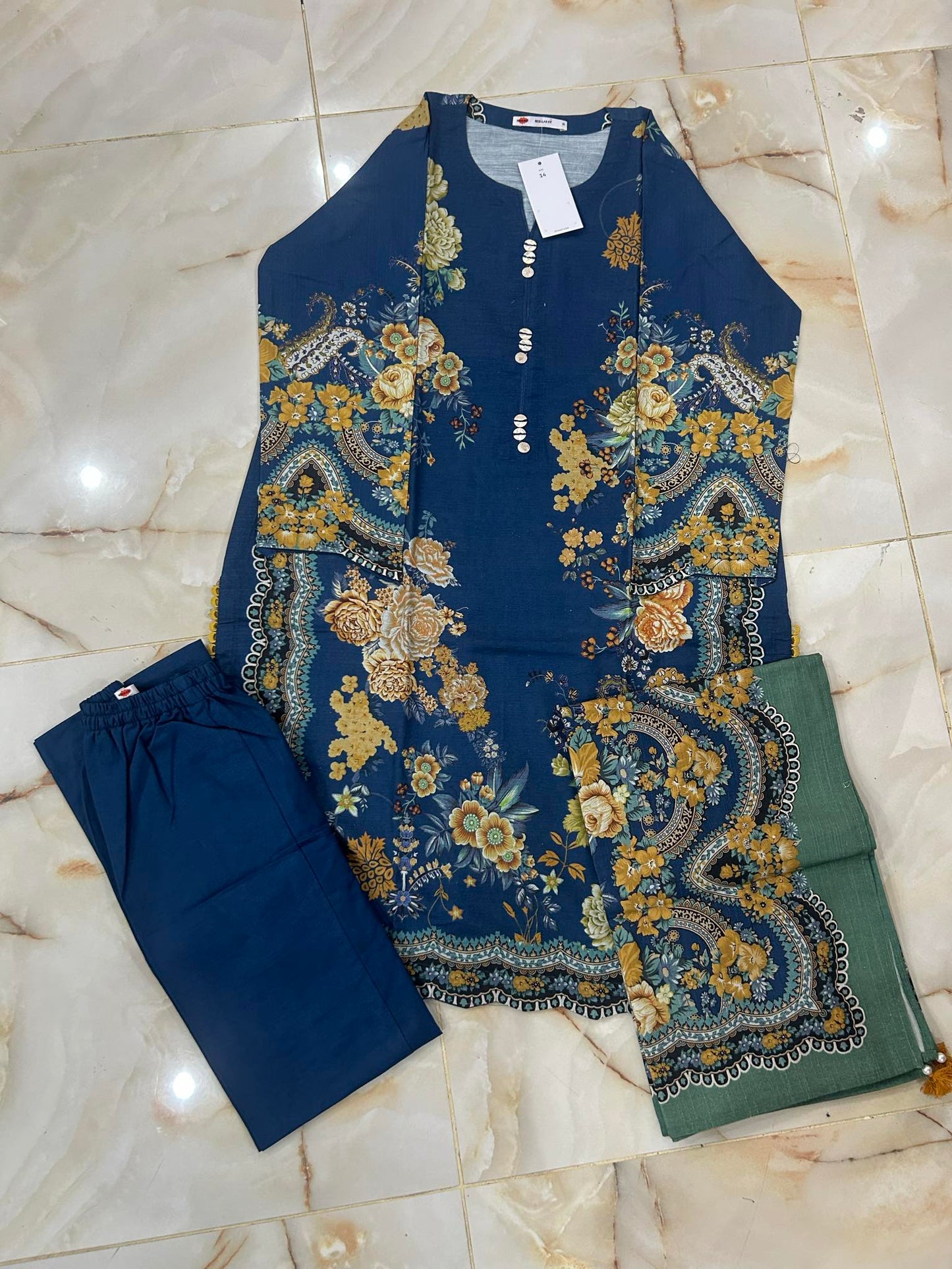 khaadi khaddar 03 pc stitch suit /blue