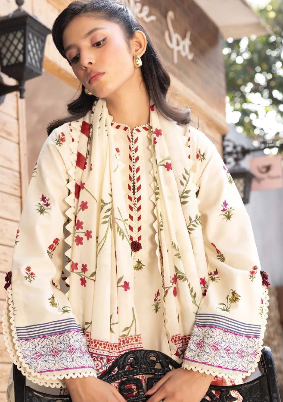 Lawn - M.Basics - Elaheh 26 - MB-ELHV4-01/UNSTITCH