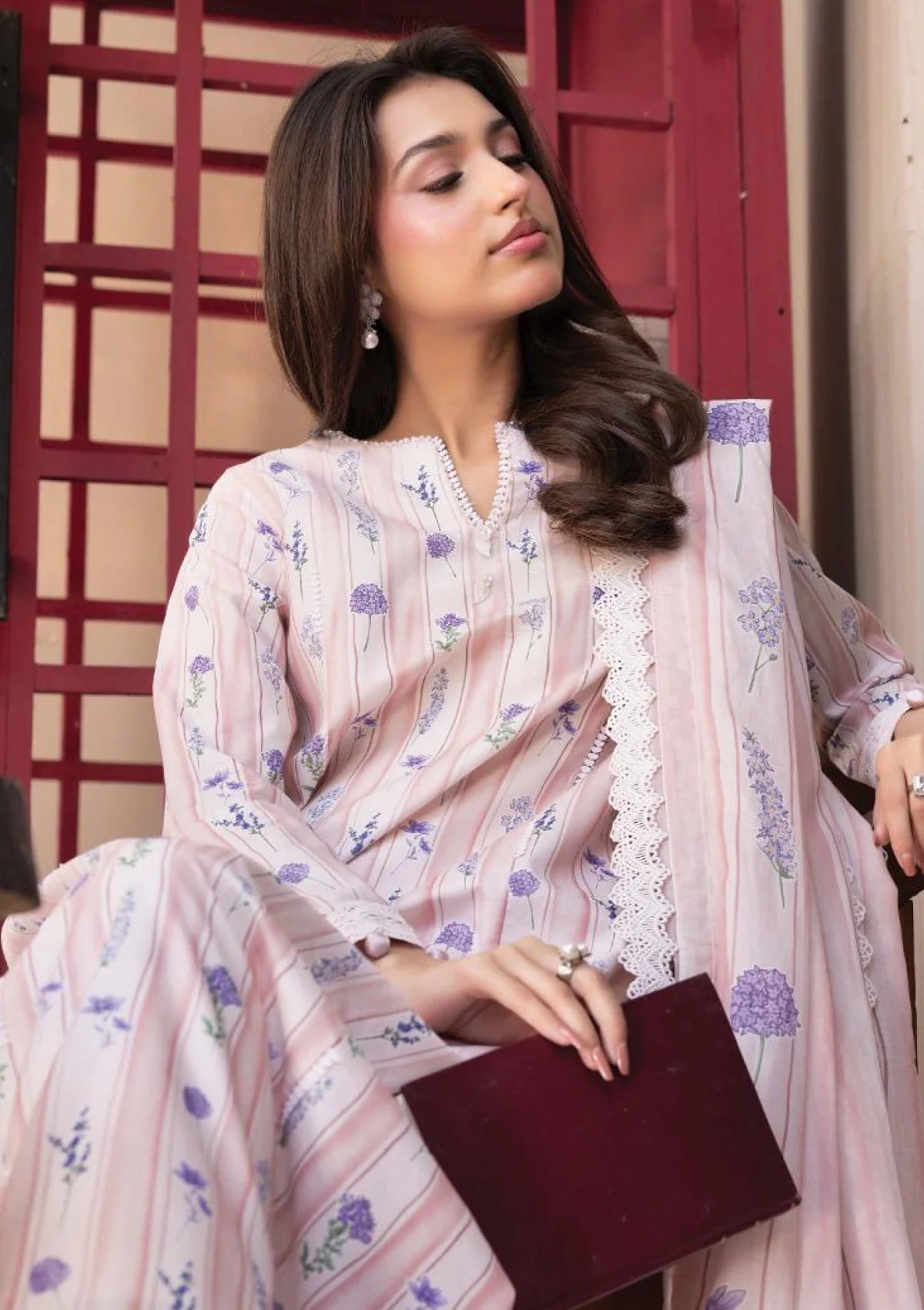 Lawn - M.Basics - Elaheh 26 - MB-ELHV4-10/UNSTITCH