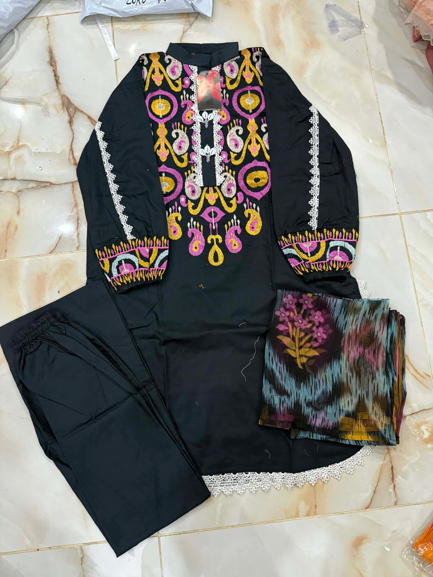 ALKARAM 03PC STITCH SUIT / BLACK
