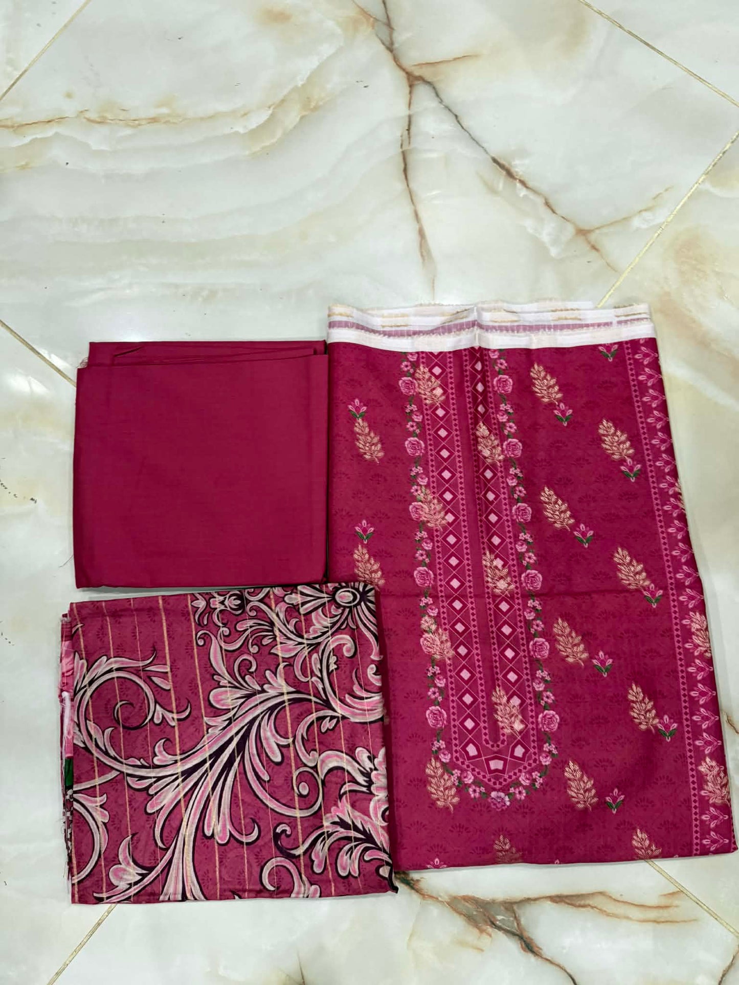JACQAD KHAADI 03 PC UNSTITCH SUIT / PINK
