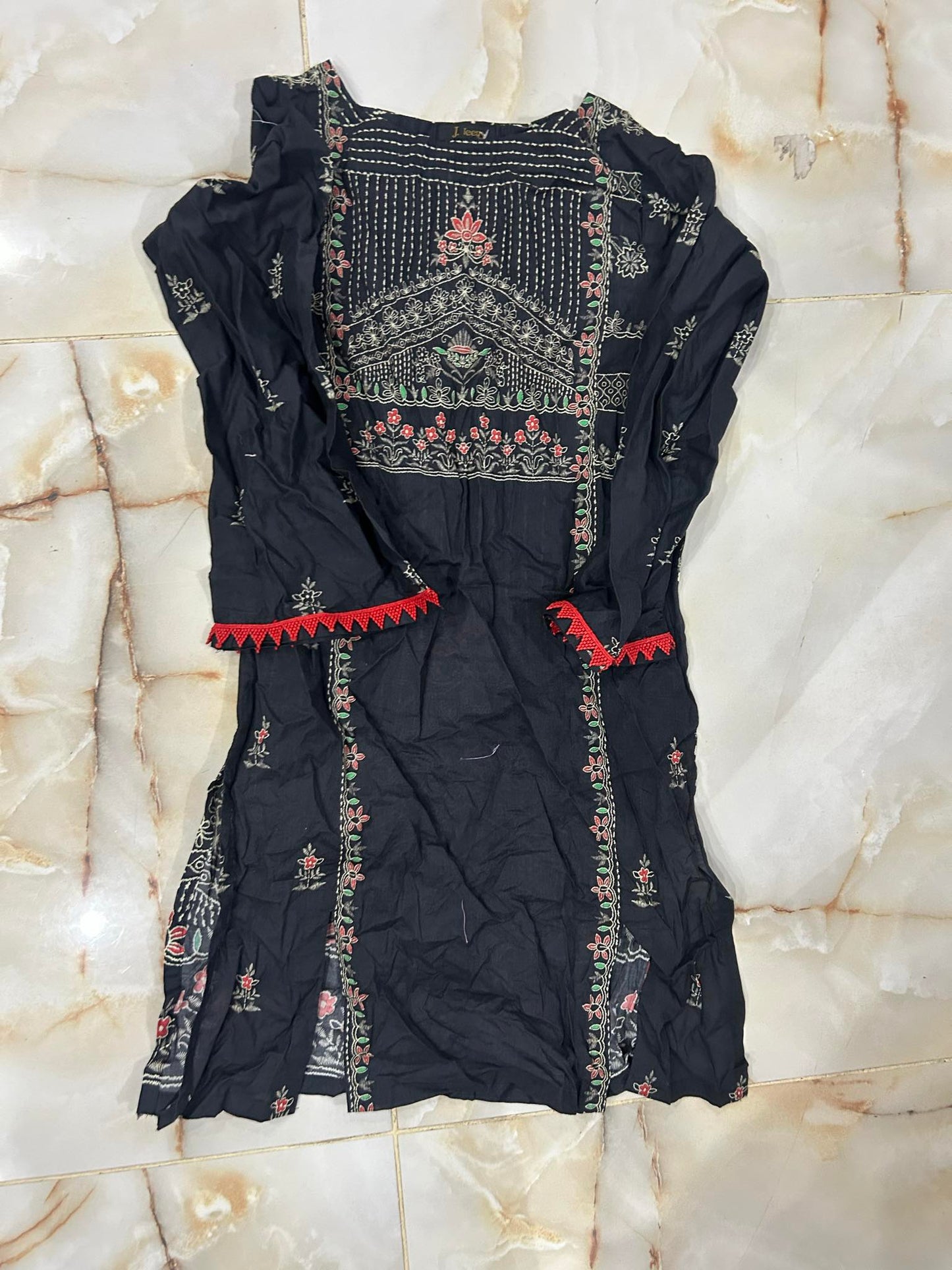 j. teens 01 pc stitch kurti / black