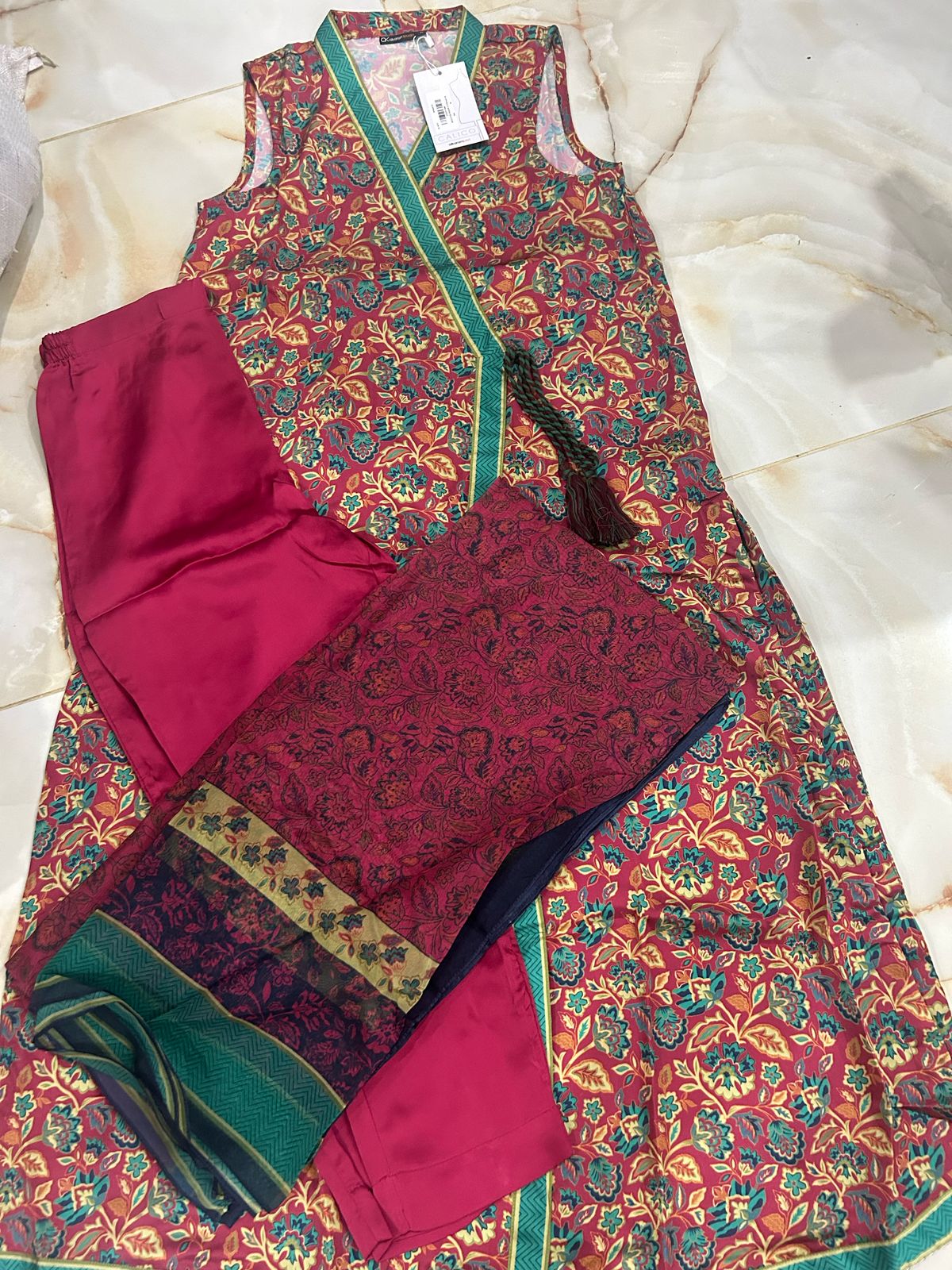 AL-KARAM SLEEVELESS 03 PCS /RED