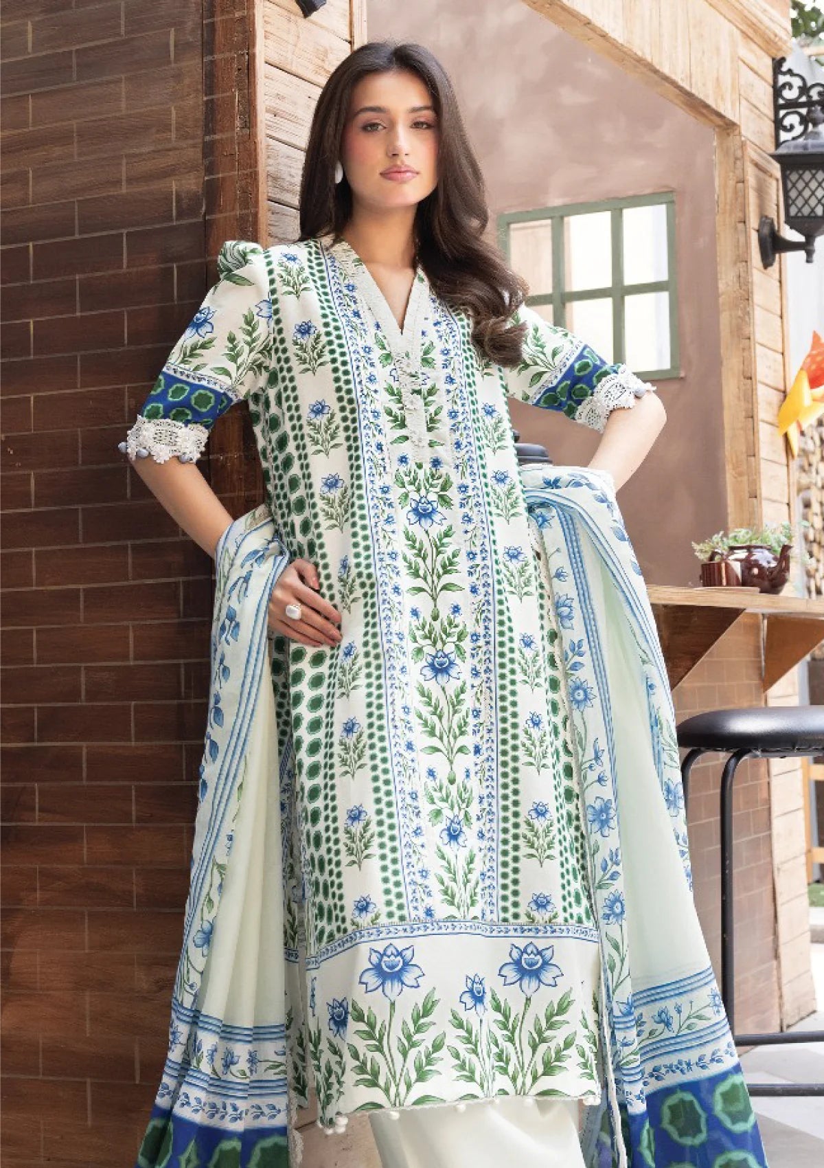 Lawn - M.Basics - Elaheh 26 - MB-ELHV4-08/UNSTITCH
