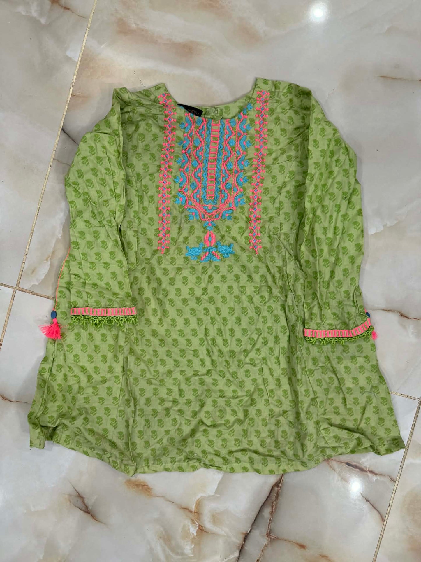 j. 01 pc stitch kurti /girls