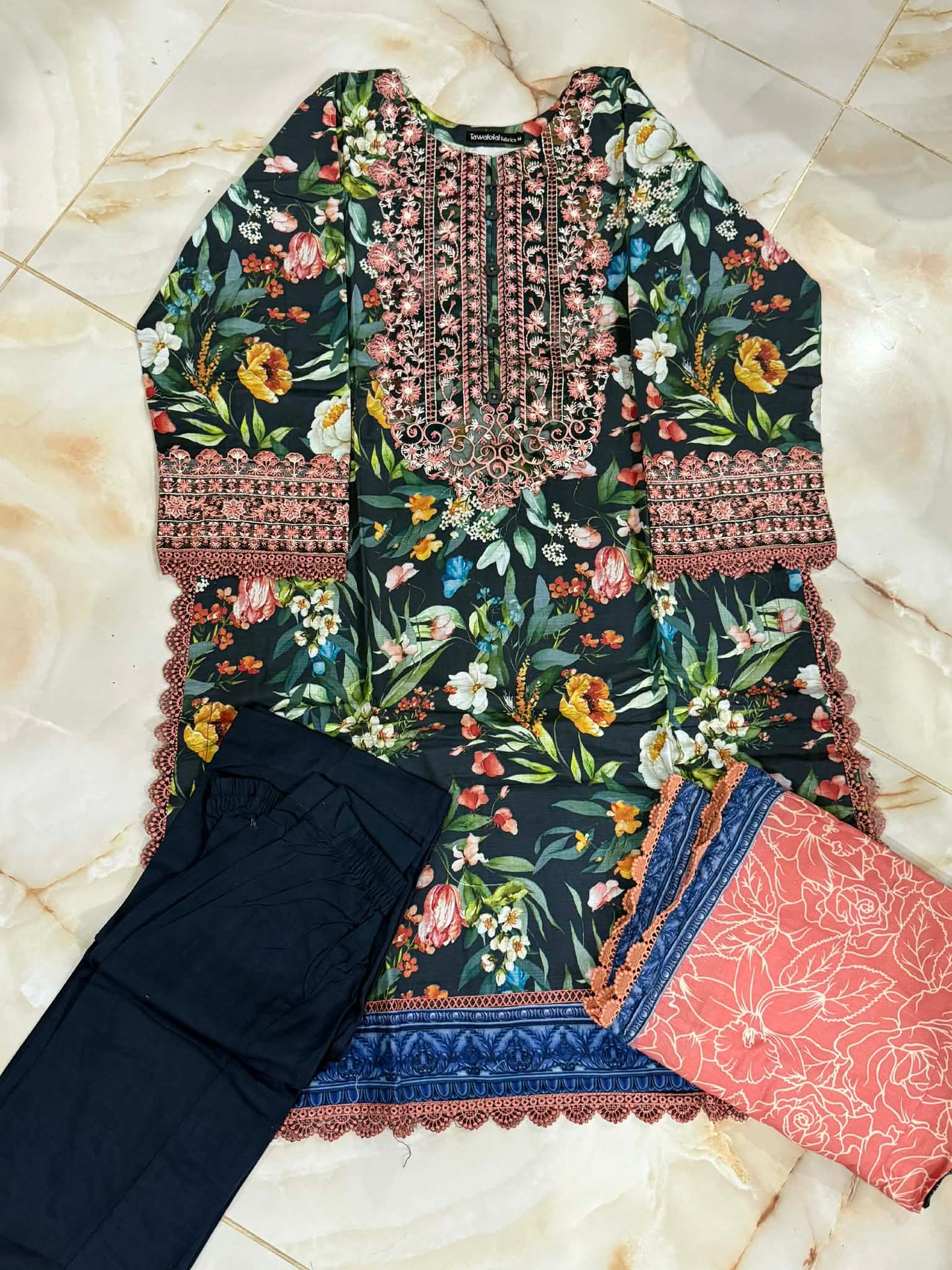 TAWAKAL 03 PC STITCH SUIT / MULTI GREEN