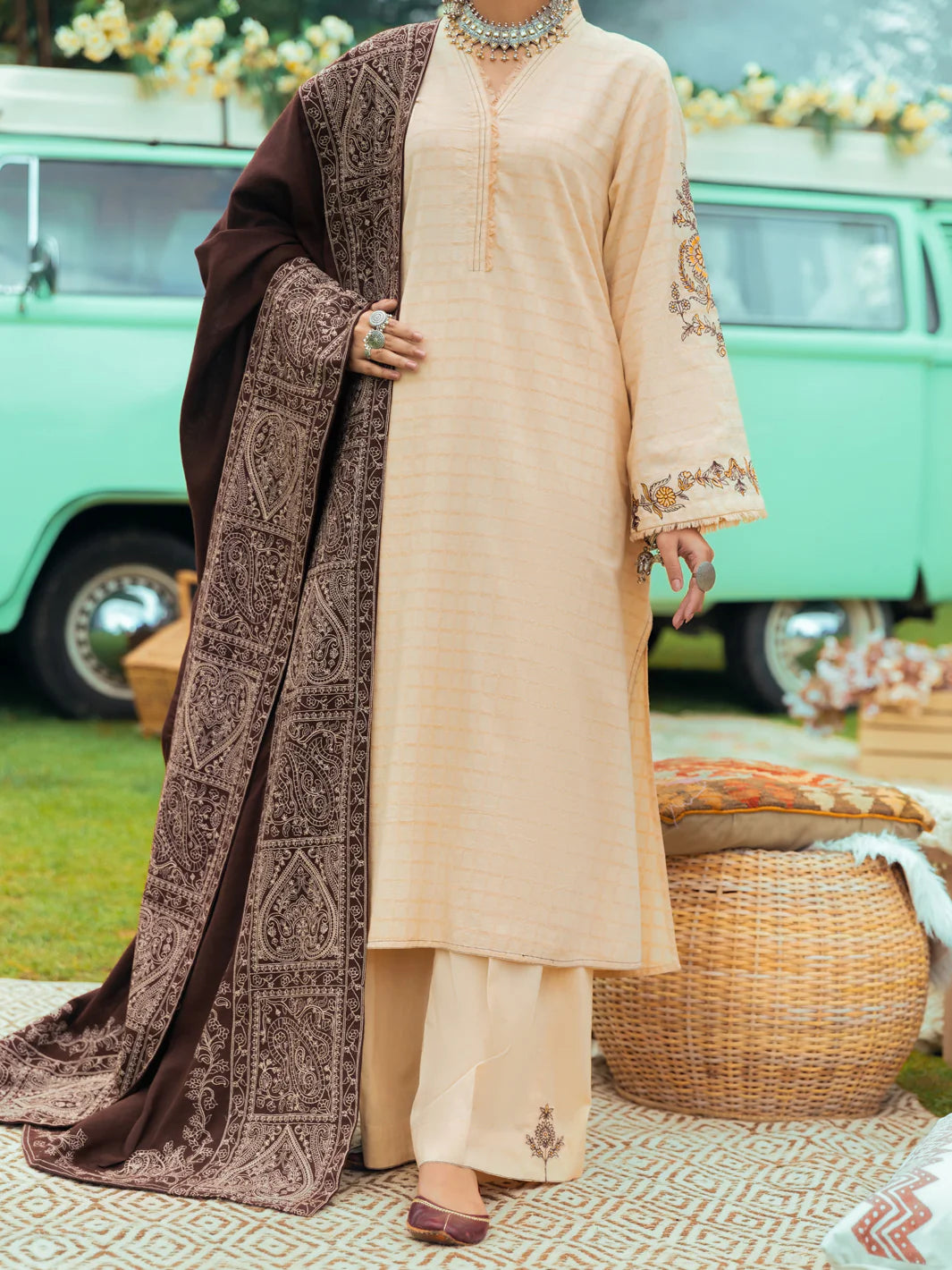 ALMIRA 02 PC STITCH