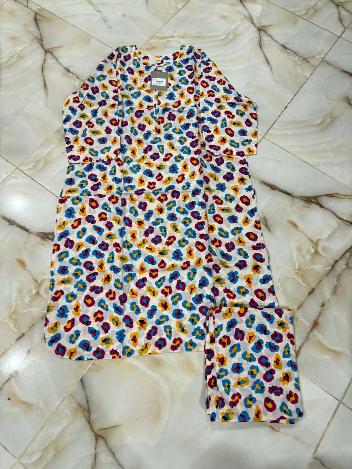 NISHAT 02 PC STITCH SUIT / WHITE
