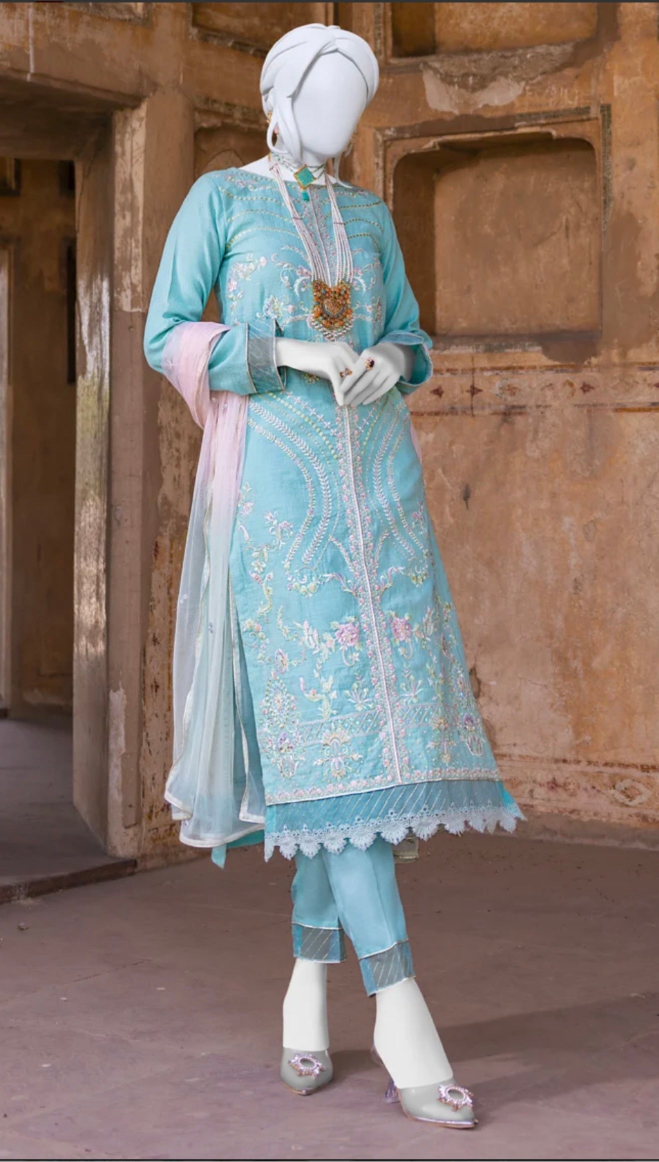J. 3pc STITCH FORMAL EMB