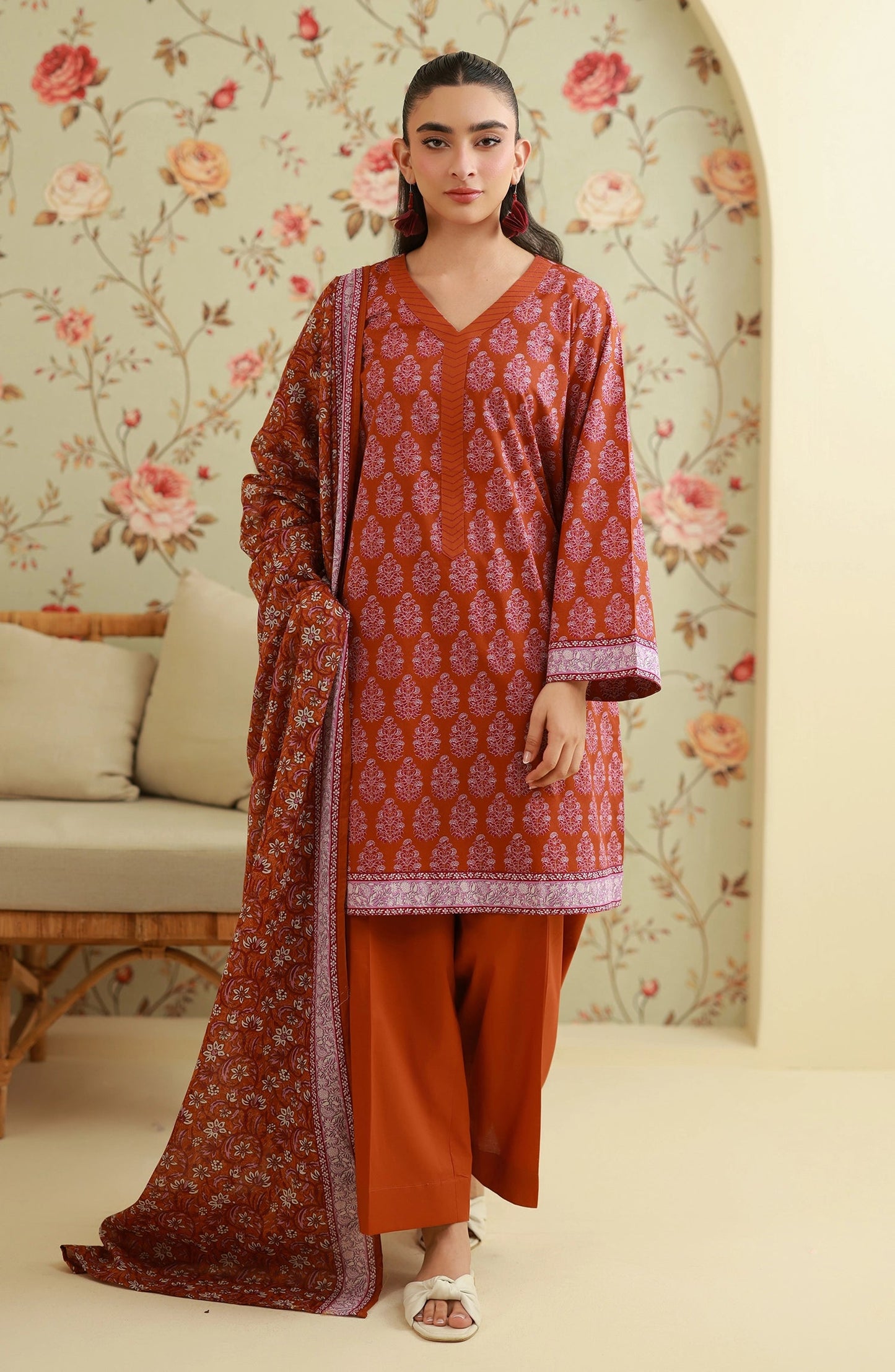 ORIENT LAWN 03 PC UNSTITCH SUIT /RED-25490