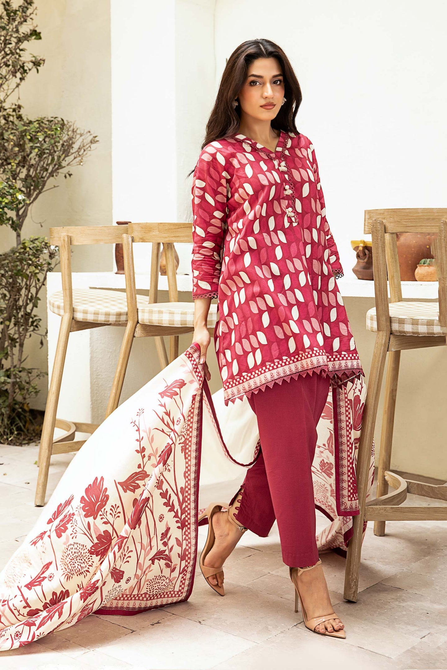 MARIA .B LAWN 03 PC UNSTITCH SUIT / MAROON -03