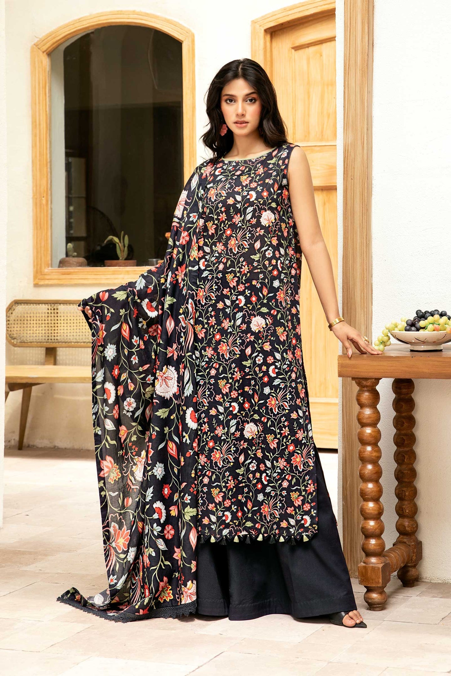 MARIA.B LAWN 03 PC UNSTITCH SUIT / BLACK -08