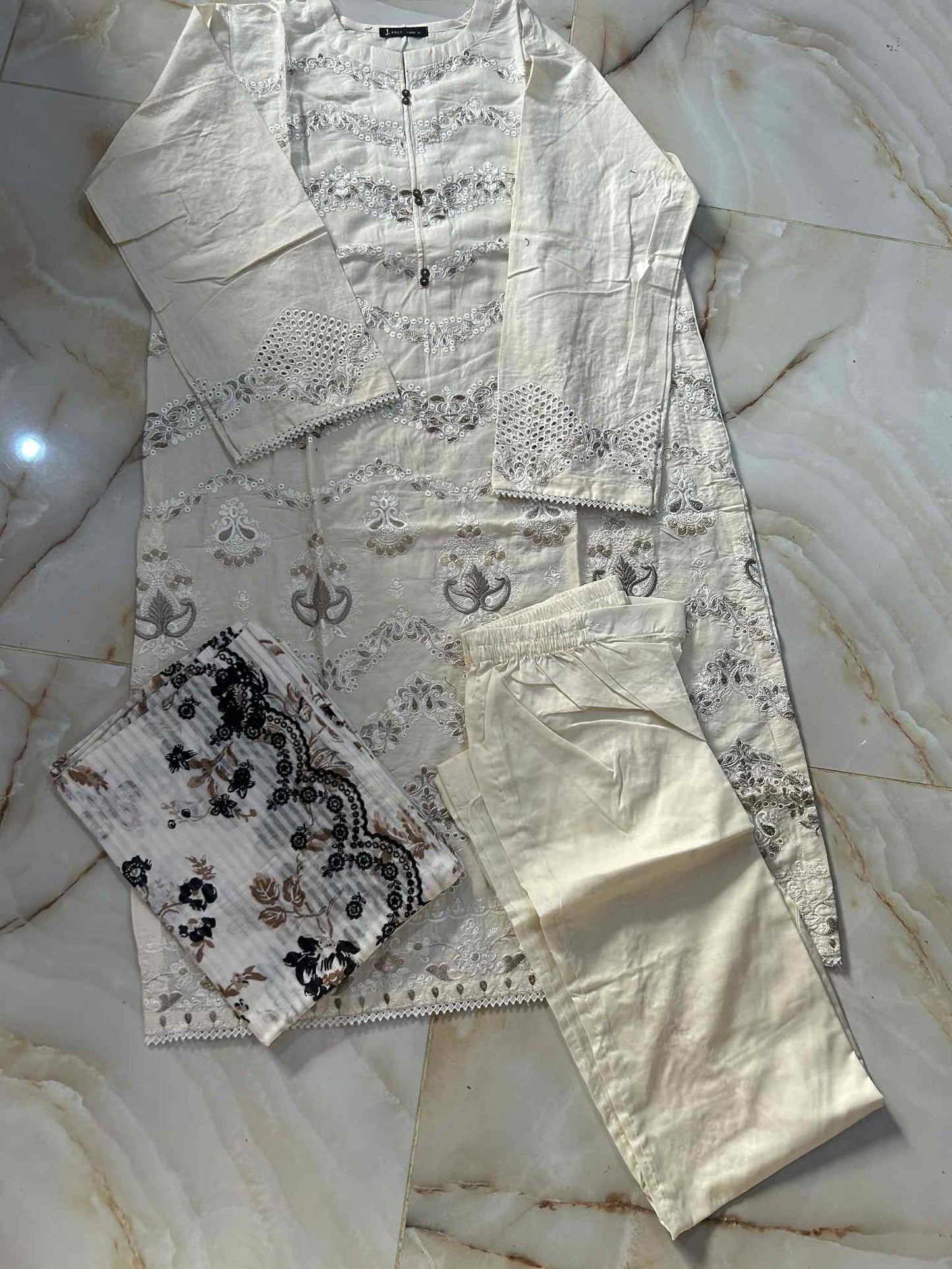 J. 03 PC STITCH SUIT / WHITE