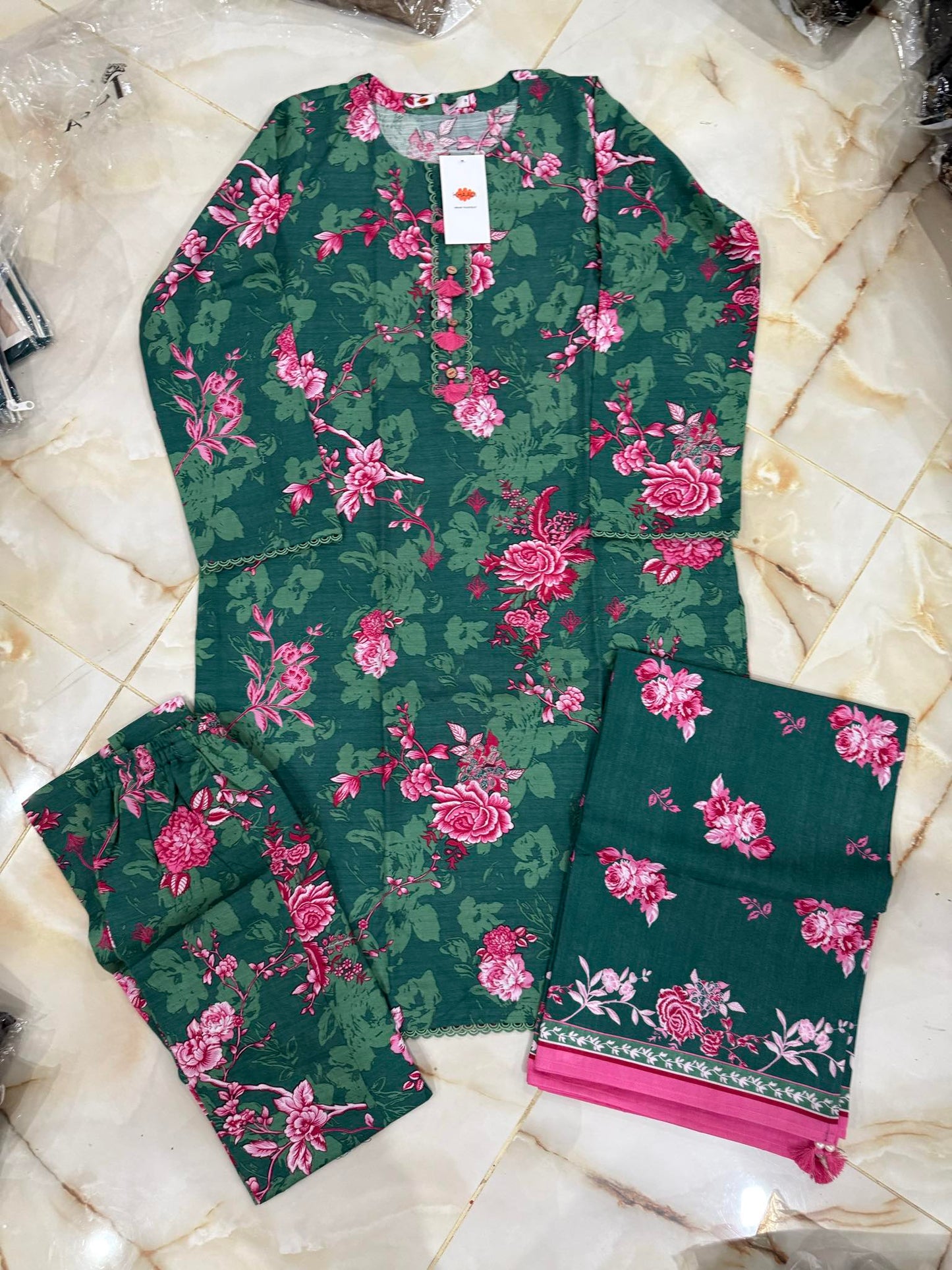 KHAADI 03 PC STITCH SUIT / GREEN