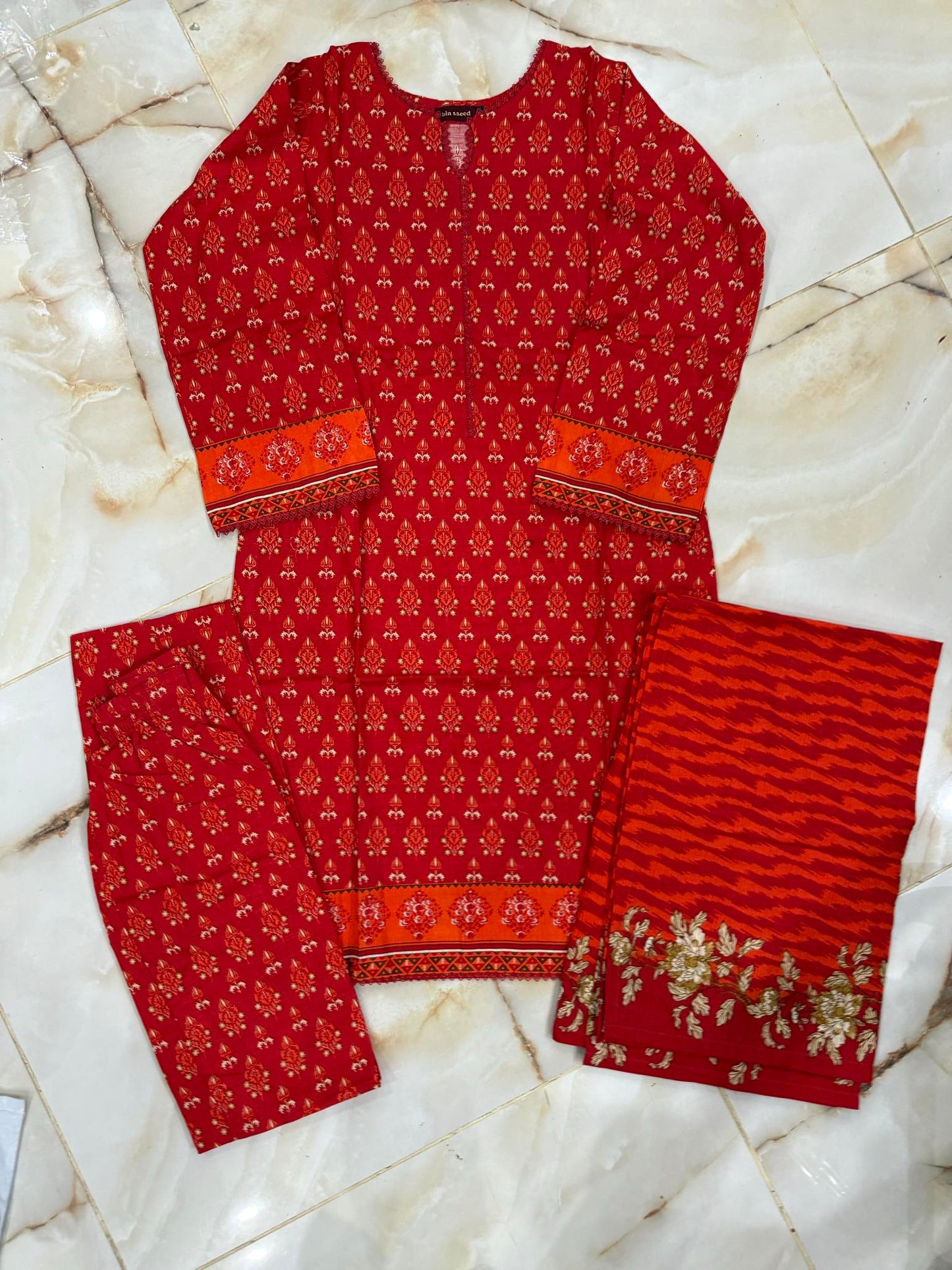 12/12 SALE BIN SAEED 03 PC STITCH SUIT / ORANGE