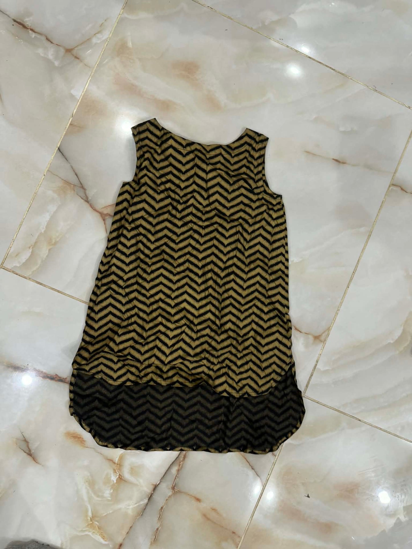 j. 01 pc stitch kurti girls half silveef / golden